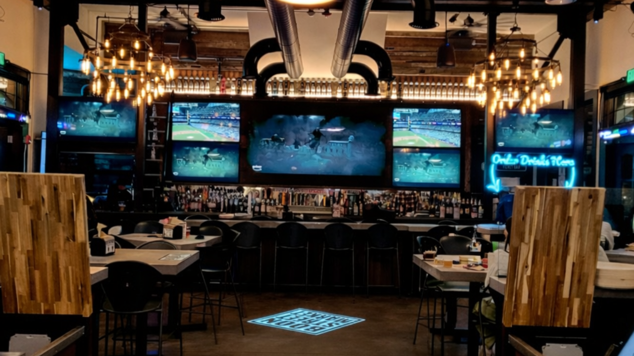 Stadium Sports Gastropub - Image 2
