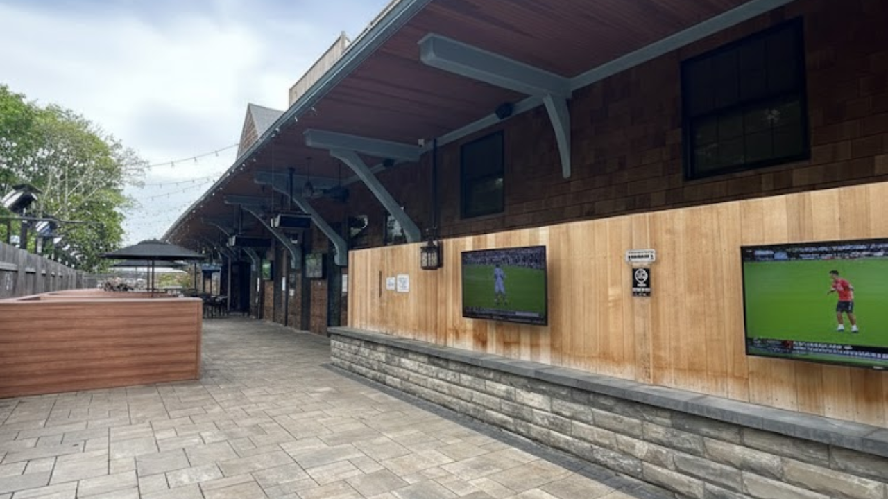 Stadium Sports Gastropub - Image 3